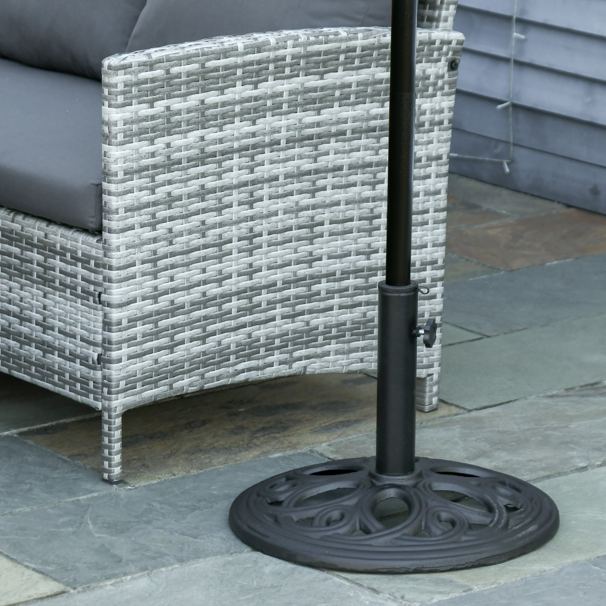 Outsunny Patio Umbrella Base Stand, Round Cast Iron Umbrella Holder for Outdoor, Patio, Garden,Deck and Beach, Fit Dia. 1.5