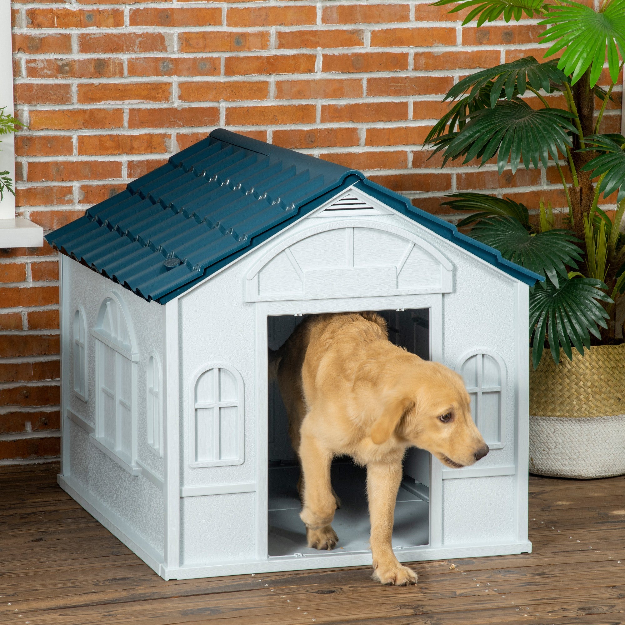 PawHut Plastic Dog House, Water Resistant Puppy Shelter Indoor Outdoor with Door, Easy to Assemble, for Large Dogs, Blue
