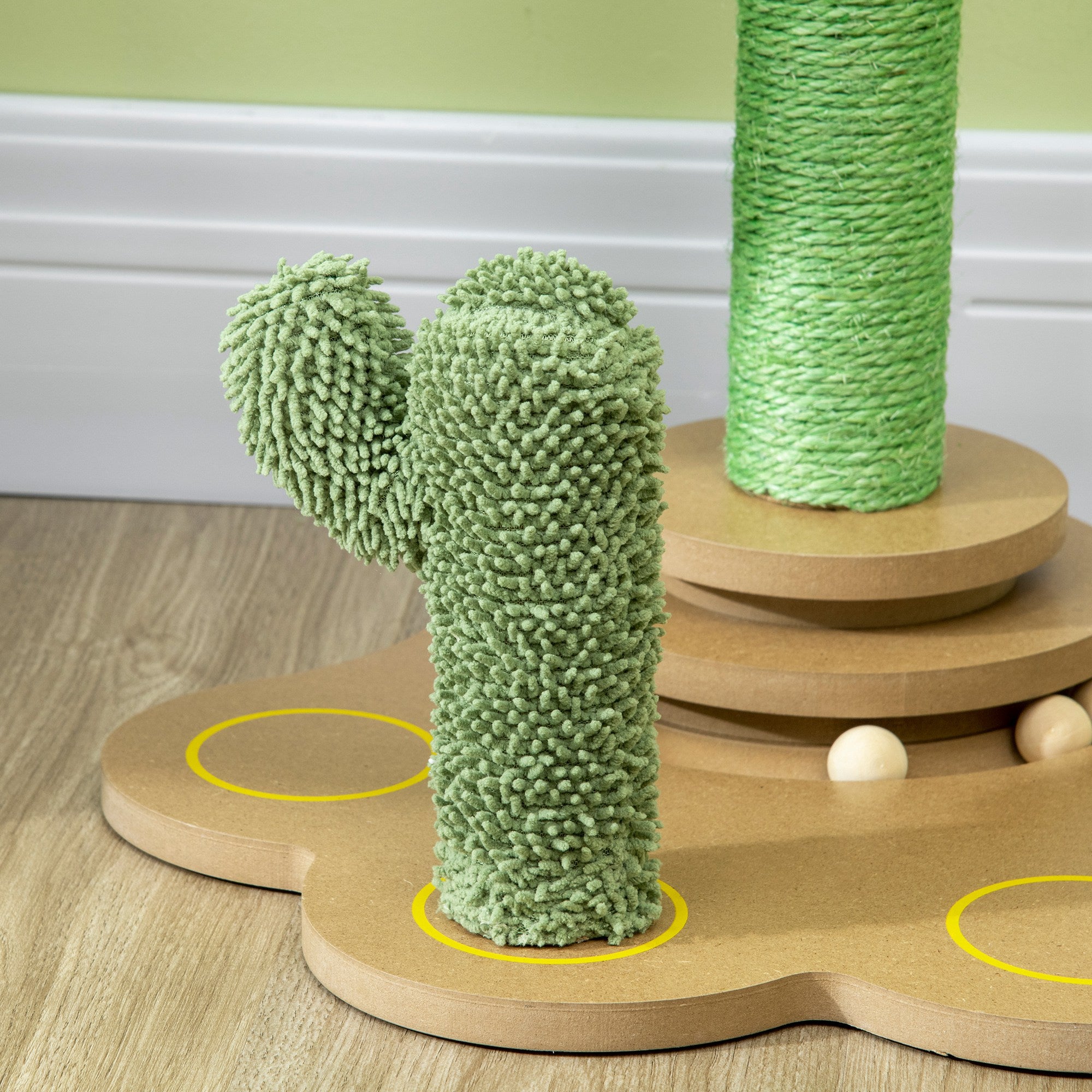PawHut 60cm Cactus Cat Tree for Indoor Cats, Kitten Scratching Post with Interactive Toy Balls - Green