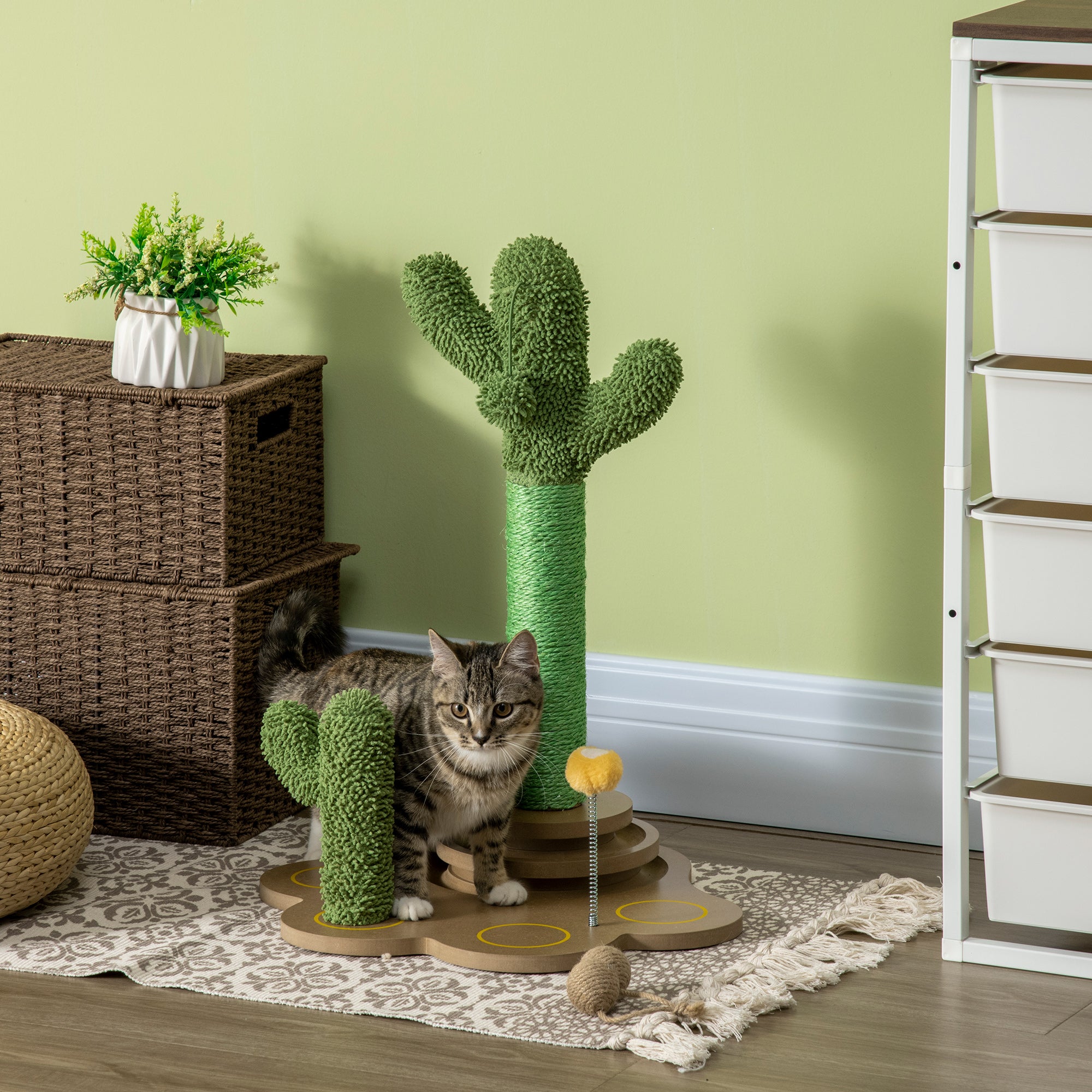 PawHut 60cm Cactus Cat Tree for Indoor Cats, Kitten Scratching Post with Interactive Toy Balls - Green