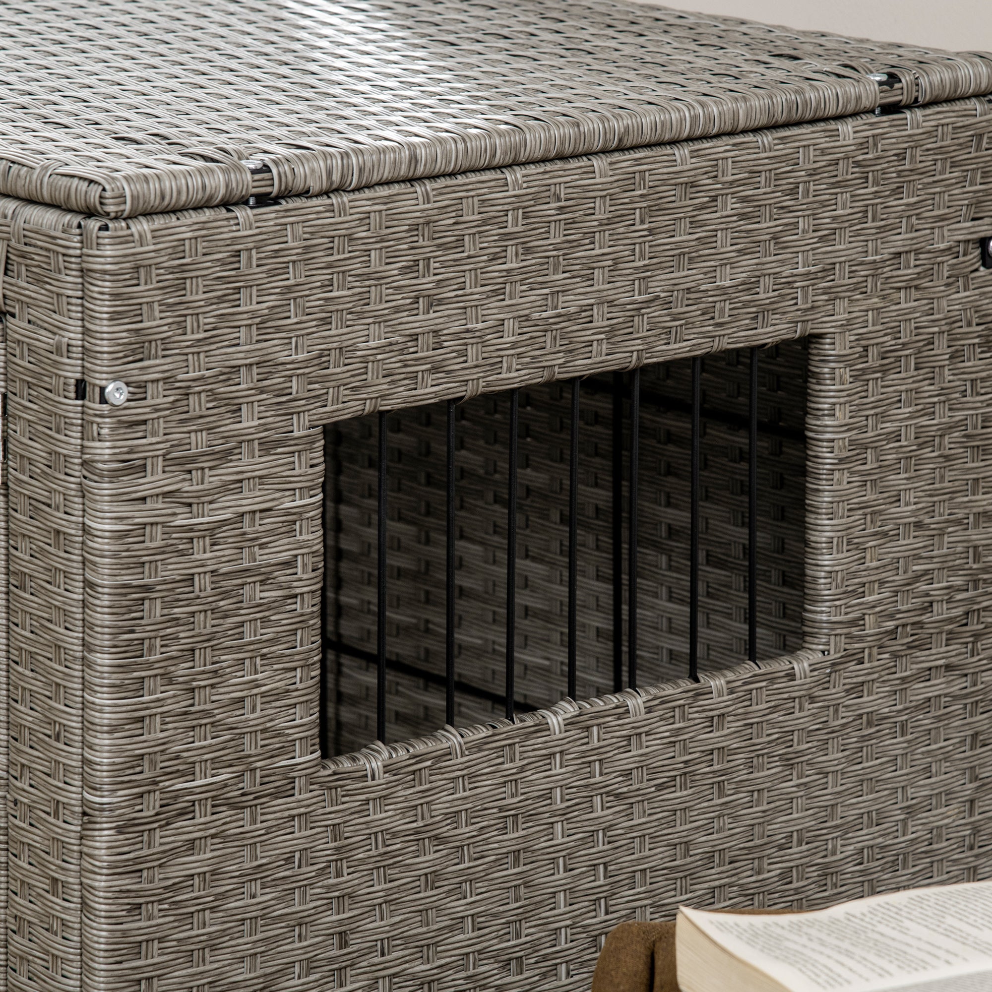 PawHut Wicker Dog Cage, Dog Crate with Lockable Door and Soft Washable Cushion for Medium to Large Sized Dogs, 85 x 61 x 70 cm, Grey