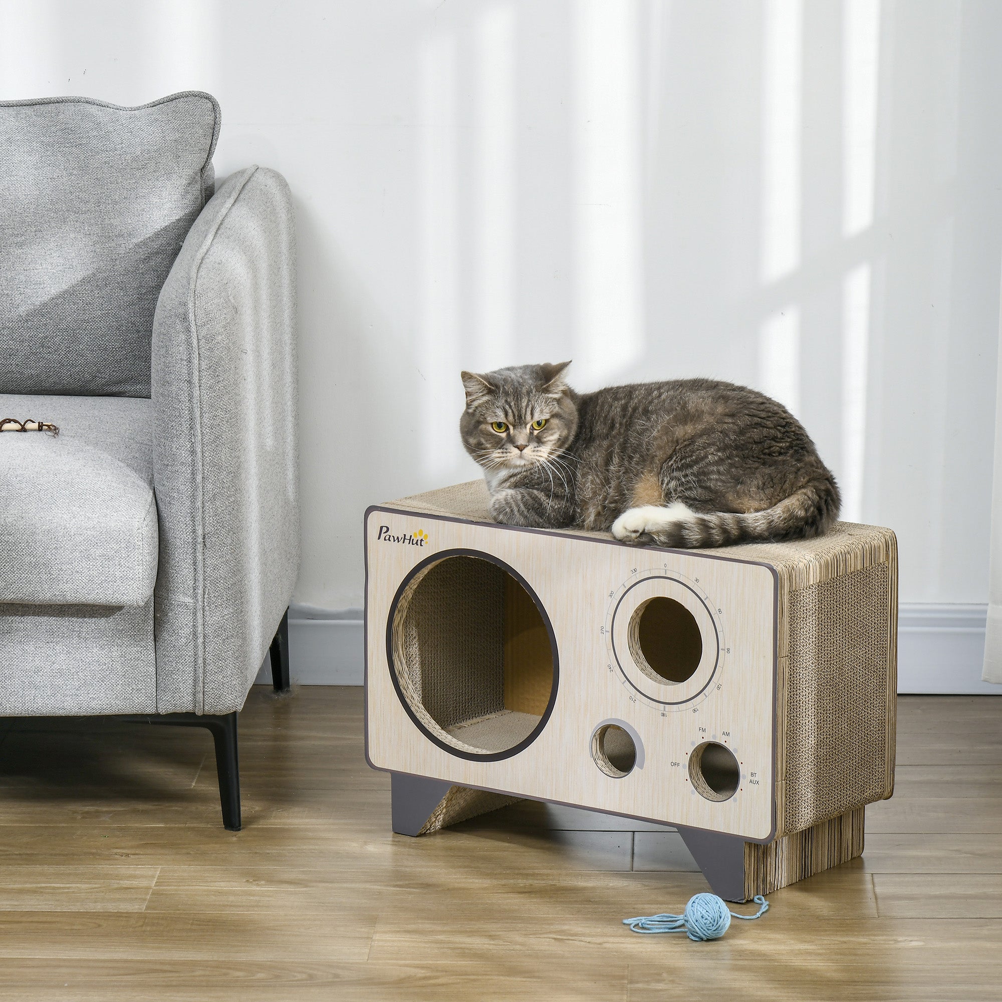 PawHut Cat Scratcher Cat Scratching Board Radio Shape with Catnip, Natural Wood Finish