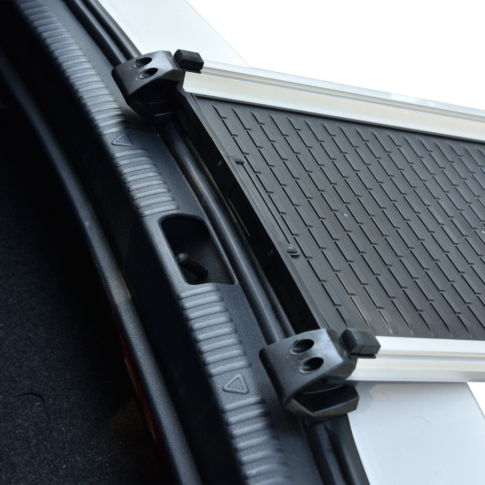 PawHut Telescoping Dog Car Ramp Lightweight Aluminium Alloy Frame Portable with Carry Handle, 28" - 62.5"