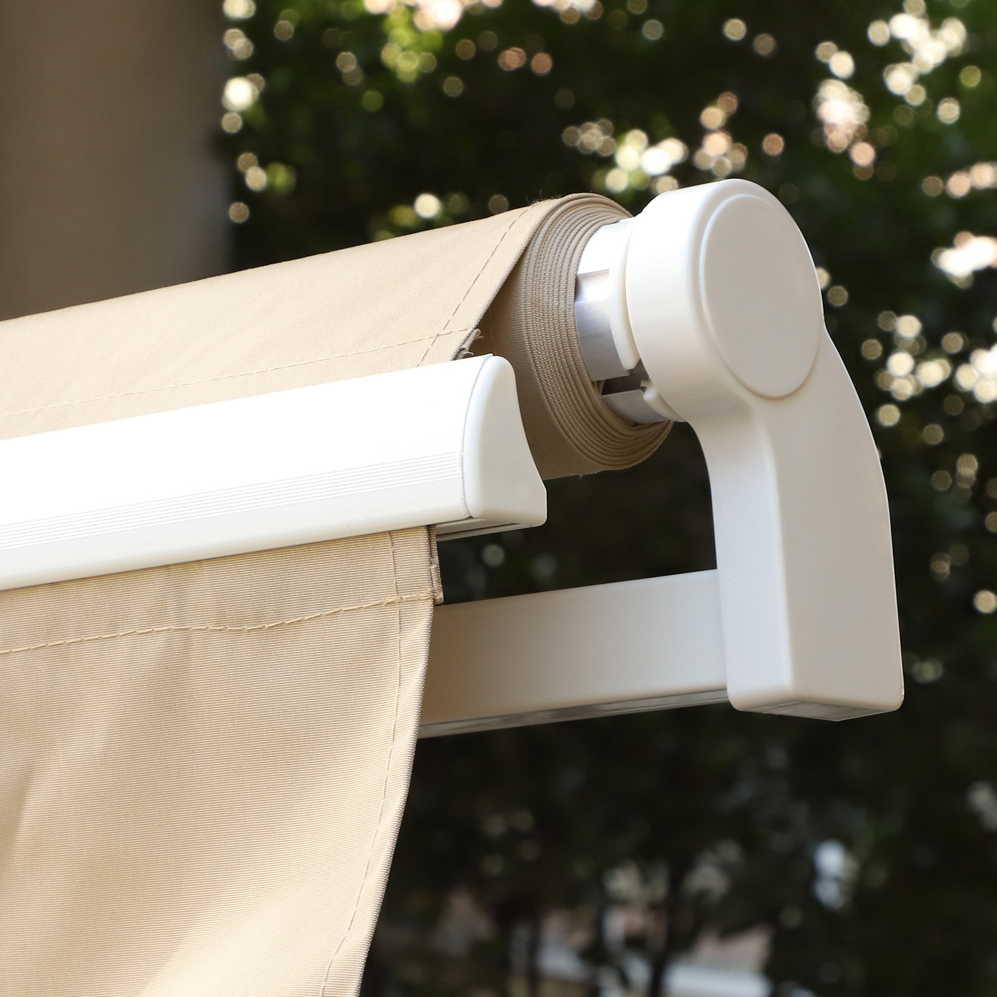 Outsunny 12' x 10' Retractable Awning Patio Sun Shade Shelter with Manual Crank Handle, UV & Water-Resistant Fabric and Aluminum Frame for Deck, Balcony, Yard, Cream White