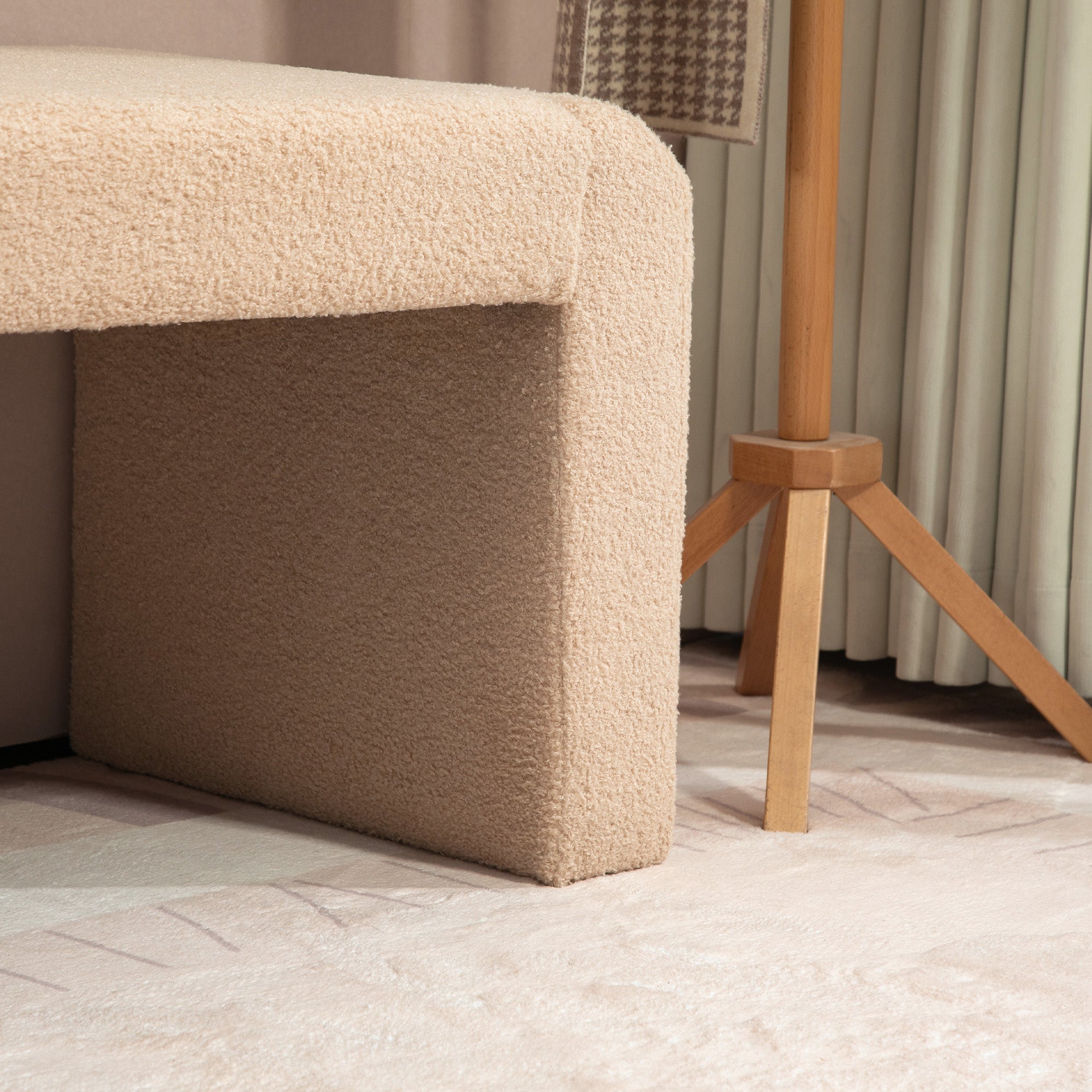 HOMCOM 47" Upholstered End of Bed Bench, Boucle Entryway Bench, Modern U-Shaped Ottoman Bench for Bedroom, Living Room, Hallway, Light Brown