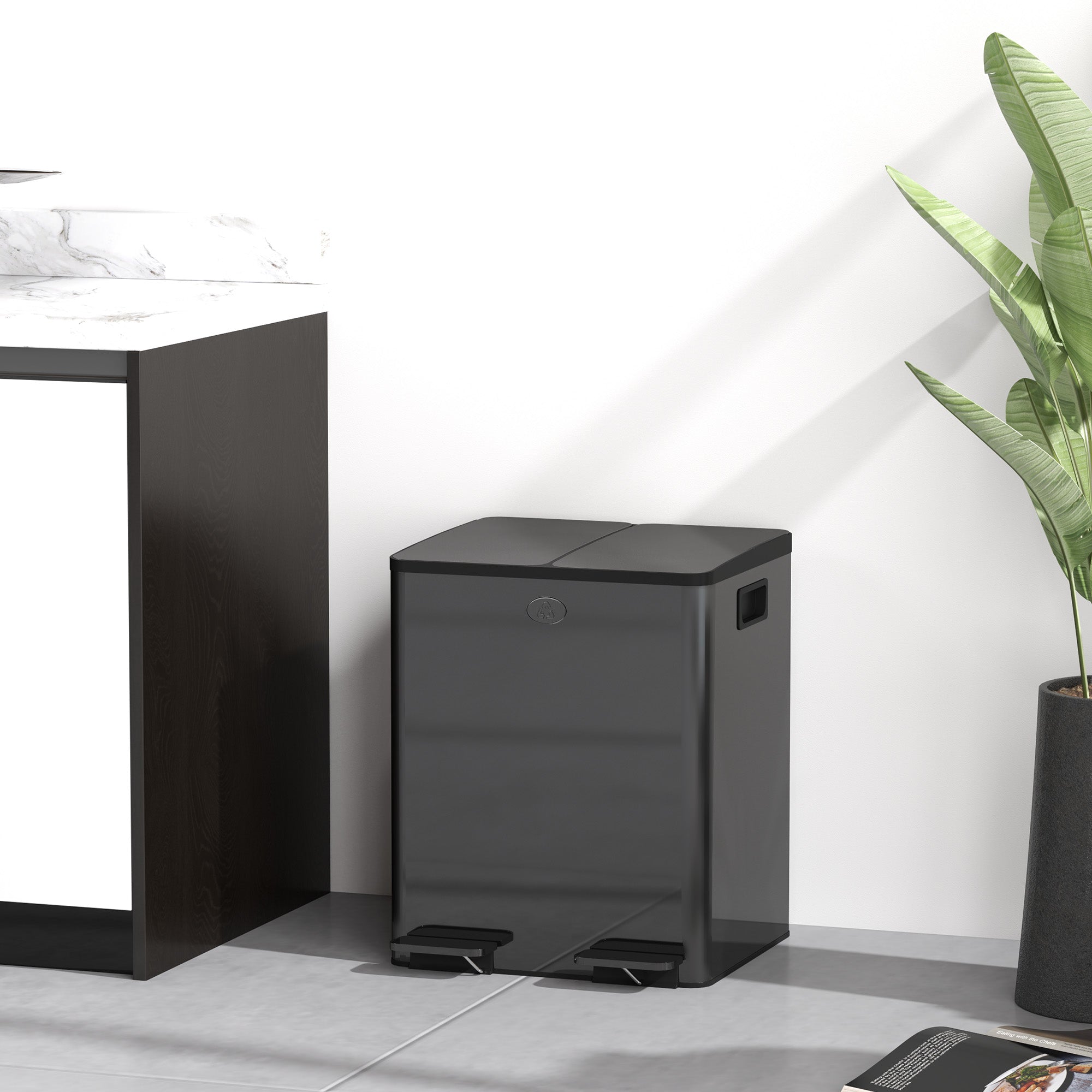 HOMCOM Dual Kitchen Garbage Bin, 2 x 5 Gallon (2 x 20 L) Trash Can with Foot Pedal, Soft-Close Garbage Can with Removable Inner Buckets, Fingerprint-Proof for Kitchen, Glossy Black