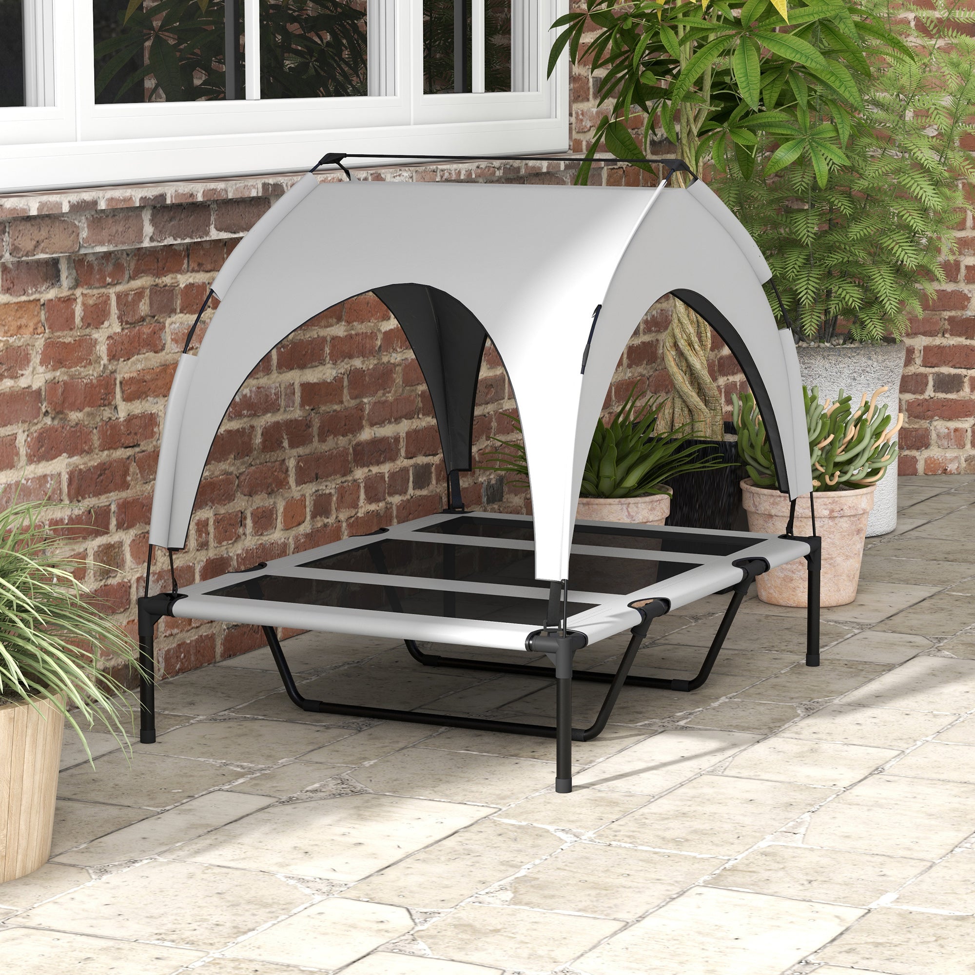 PawHut Cooling Raised Dog Bed, Elevated Pet Bed with Breathable Mesh, UV Protection Canopy, Foot Pads, for Indoor Outdoor, Large Dogs, 106 x 76 x 94cm - Light Grey