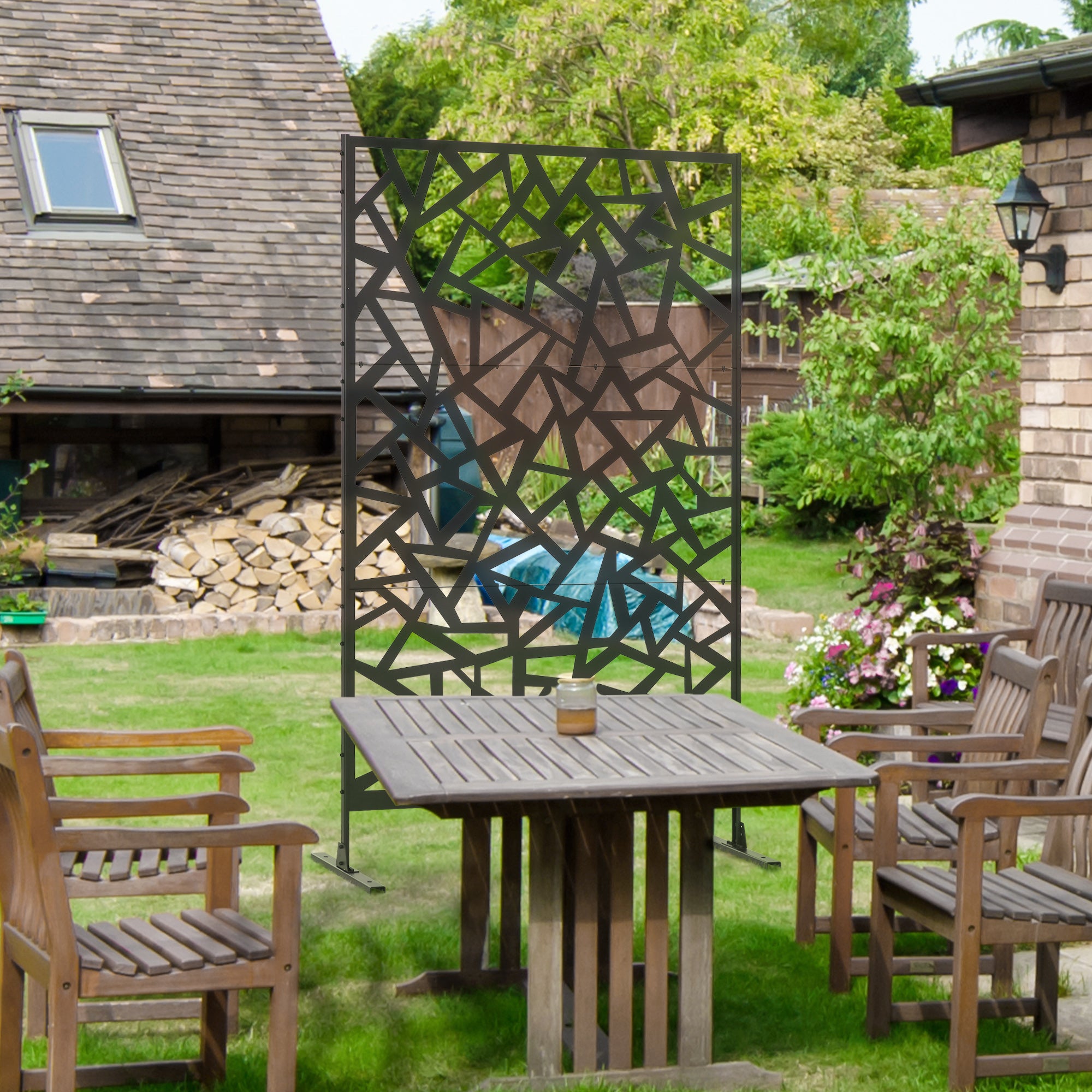 Outsunny Metal Outdoor Privacy Screen, Decorative Outdoor Divider with Stand and Expansion Screws, Freestanding Privacy Panel for Garden Backyard Deck, Irregular Fence Style