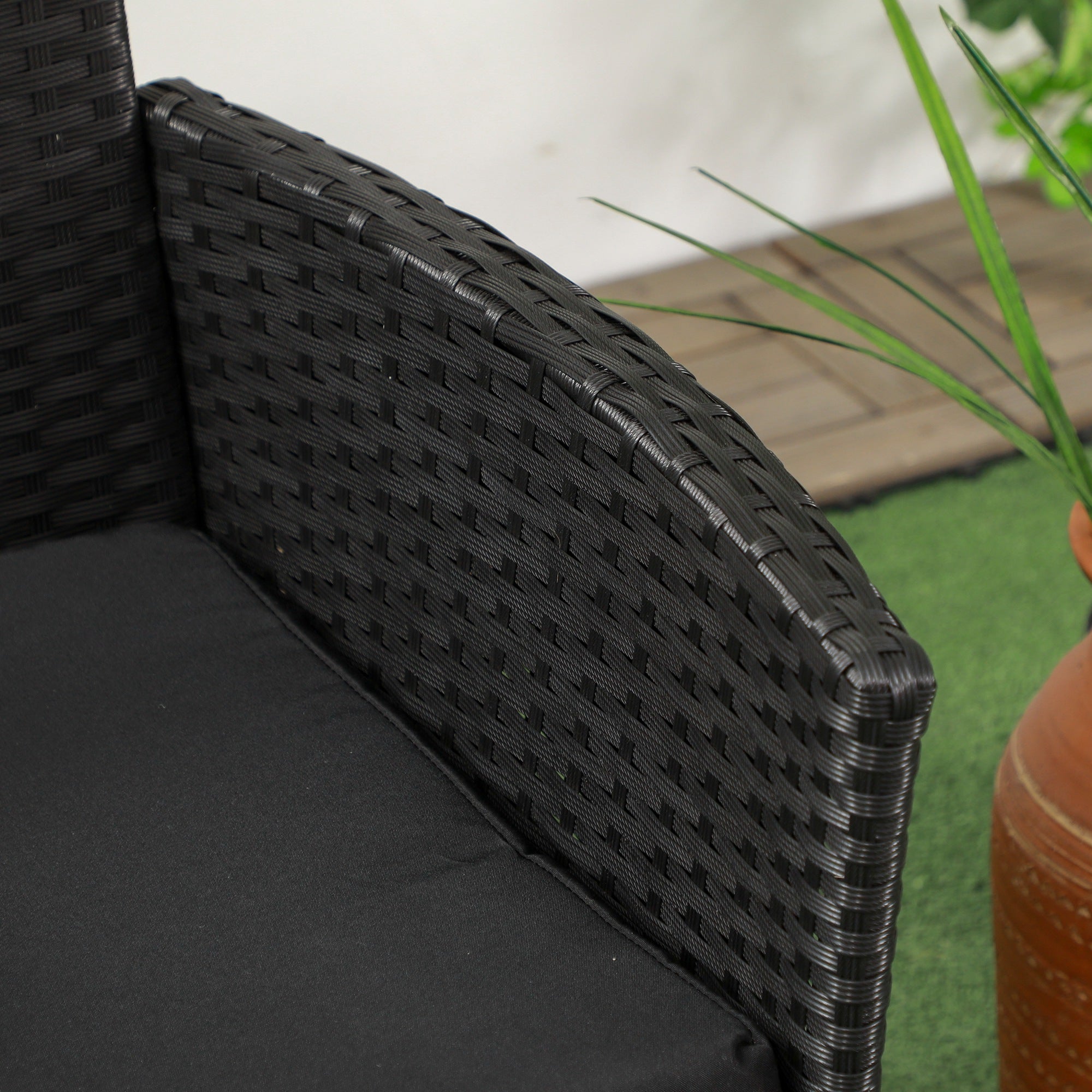 Outsunny 2-Seat Patio Furniture with Tea Table, Outdoor PE Rattan Wicker Loveseat with Padded Cushions and Tempered Glass Top for Garden, Porch, Poolside, Black