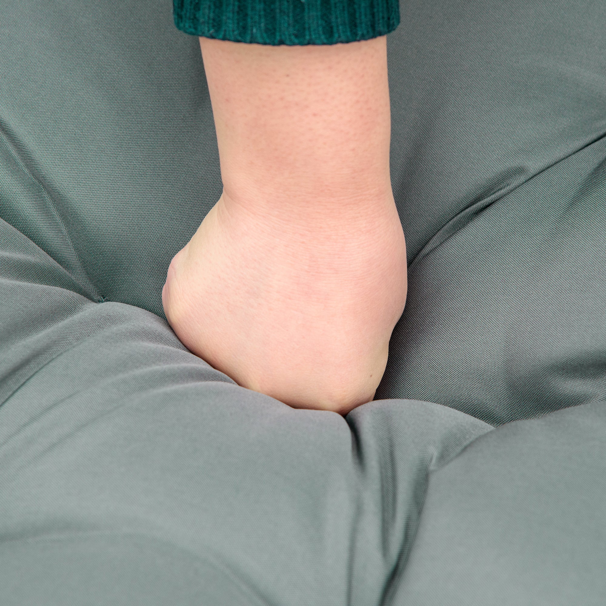 Outsunny Rattan Chair with Stool, Outdoor Balcony Chair with Cushion, Adjustable Foot Pads for Patio, Garden, Backyard, Grey