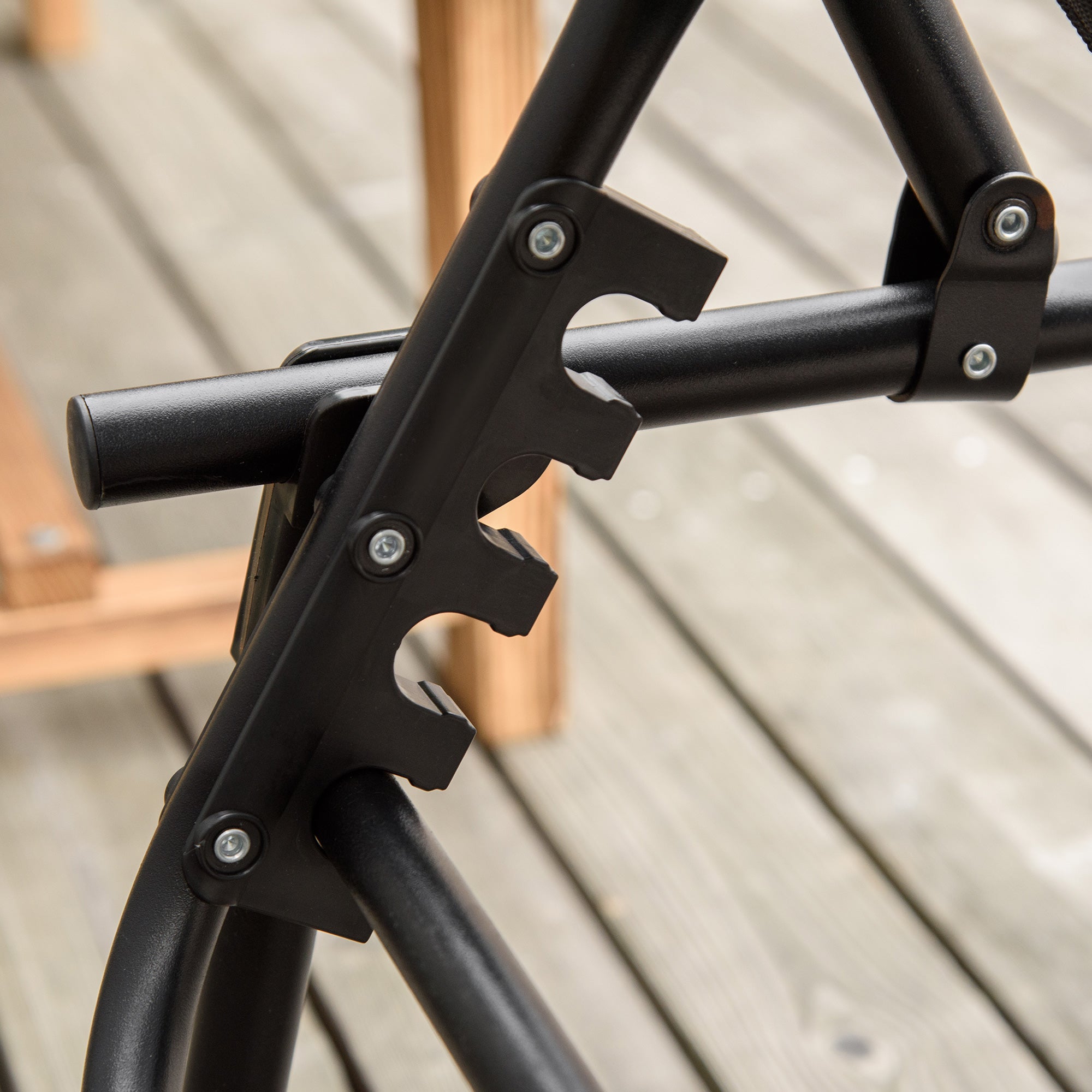 Outsunny Outdoor Folding Lounge Chair, 4-Level Adjustable Chaise Lounge with Headrest, Tanning Chair Beach Bed Reclining Lounger Cot for Camping, Hiking, Backyard, Black