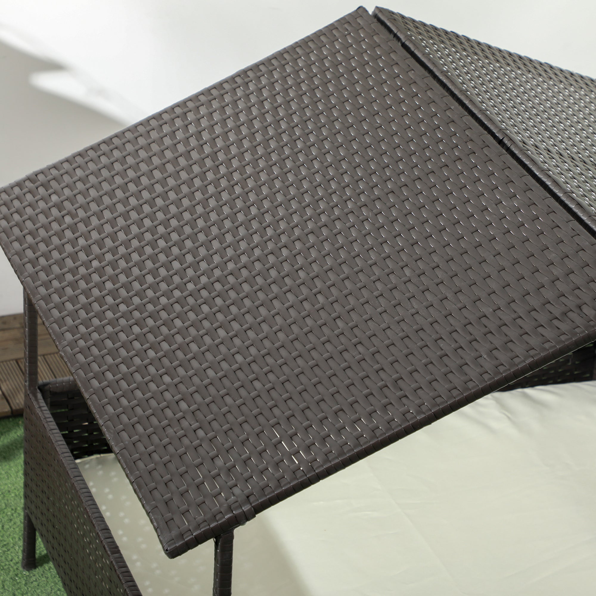 PawHut Rattan Dog House Outdoor with Shade Canopy, Elevated Wicker Dog Bed with Soft Cushion Washable Cover, for Medium Large Dogs, Cream White