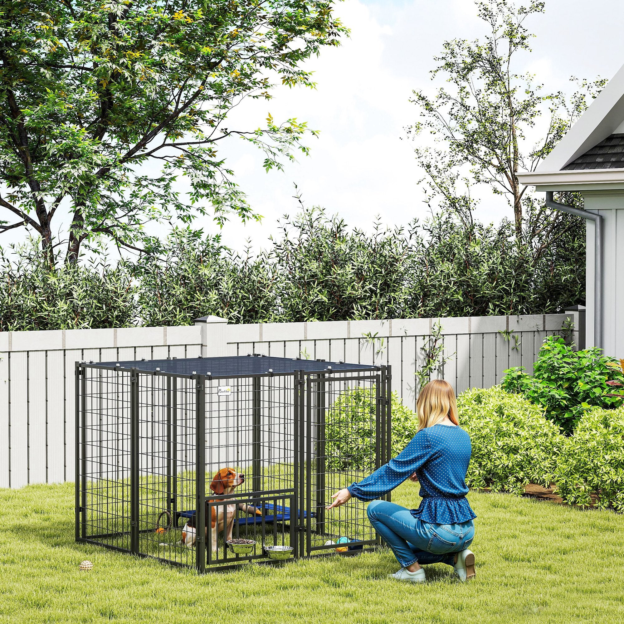 PawHut Dog Run Outdoor, Welded Wire Outdoor Dog Kennel with 4 Levels Adjustable & Rotatable Dog Bowls, Sun-Shade Cover, Secure Lock, for Small and Medium Dogs, 4.6' x 4.6' x 3.7'