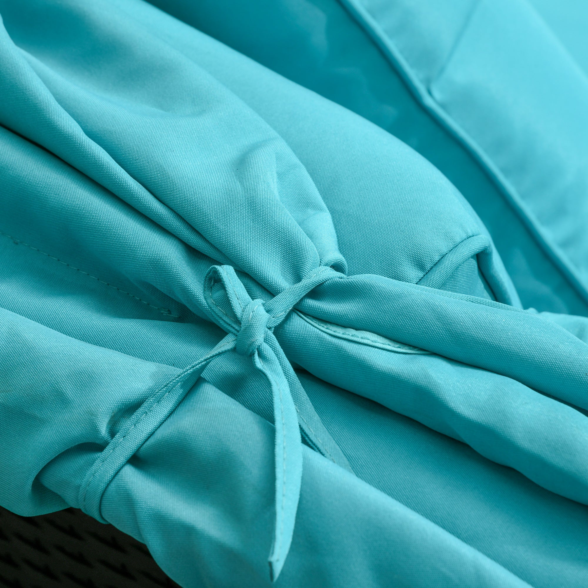 Outsunny Patio Daybed, Outdoor Wicker Double Daybed, PE Rattan Sun Lounger for 2-Person with Cushions, and Foldable Awning, for Garden, Balcony, Poolside, Green